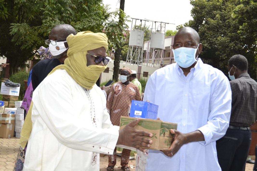 Le deuxième adjoint du maire du district de Bamako au CSCOM